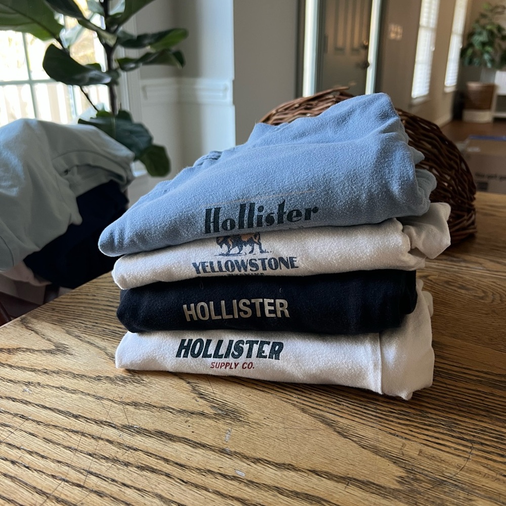 Hollister Long Sleeve TShirts XS set of 4